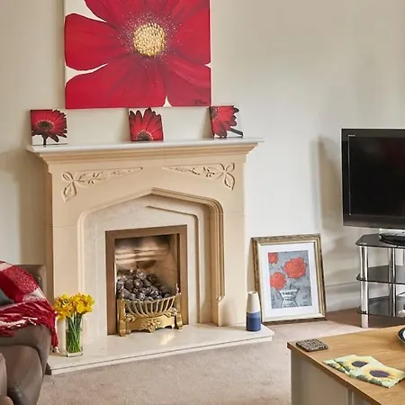 Comfy Big 7 Bedroom Townhouse * Harrogate