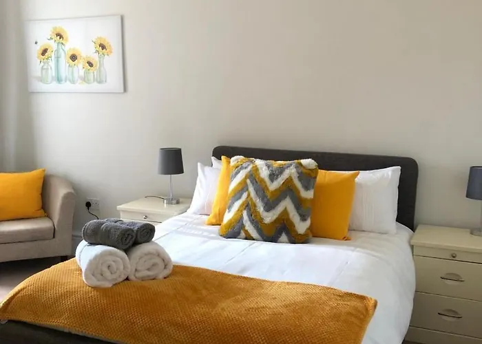 Comfy Big 7 Bedroom Townhouse Harrogate